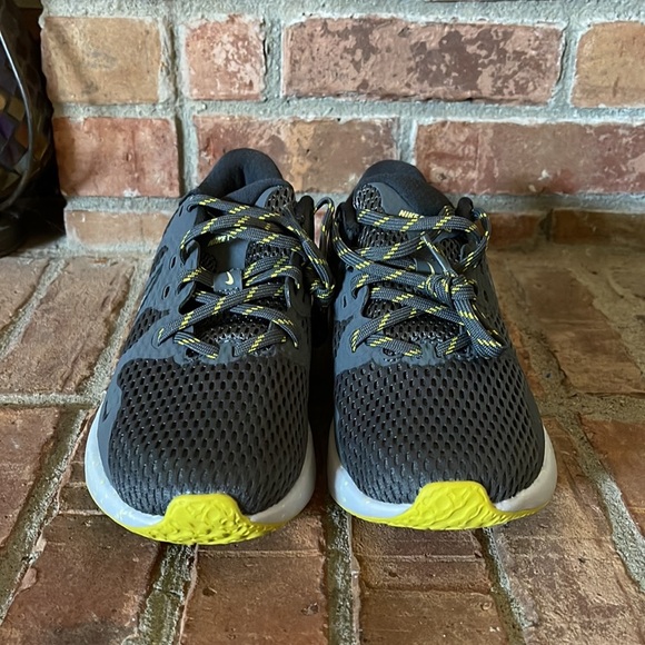 NWOT Nike Renew Ride 2 Gray Sneakers - Picture 5 of 9